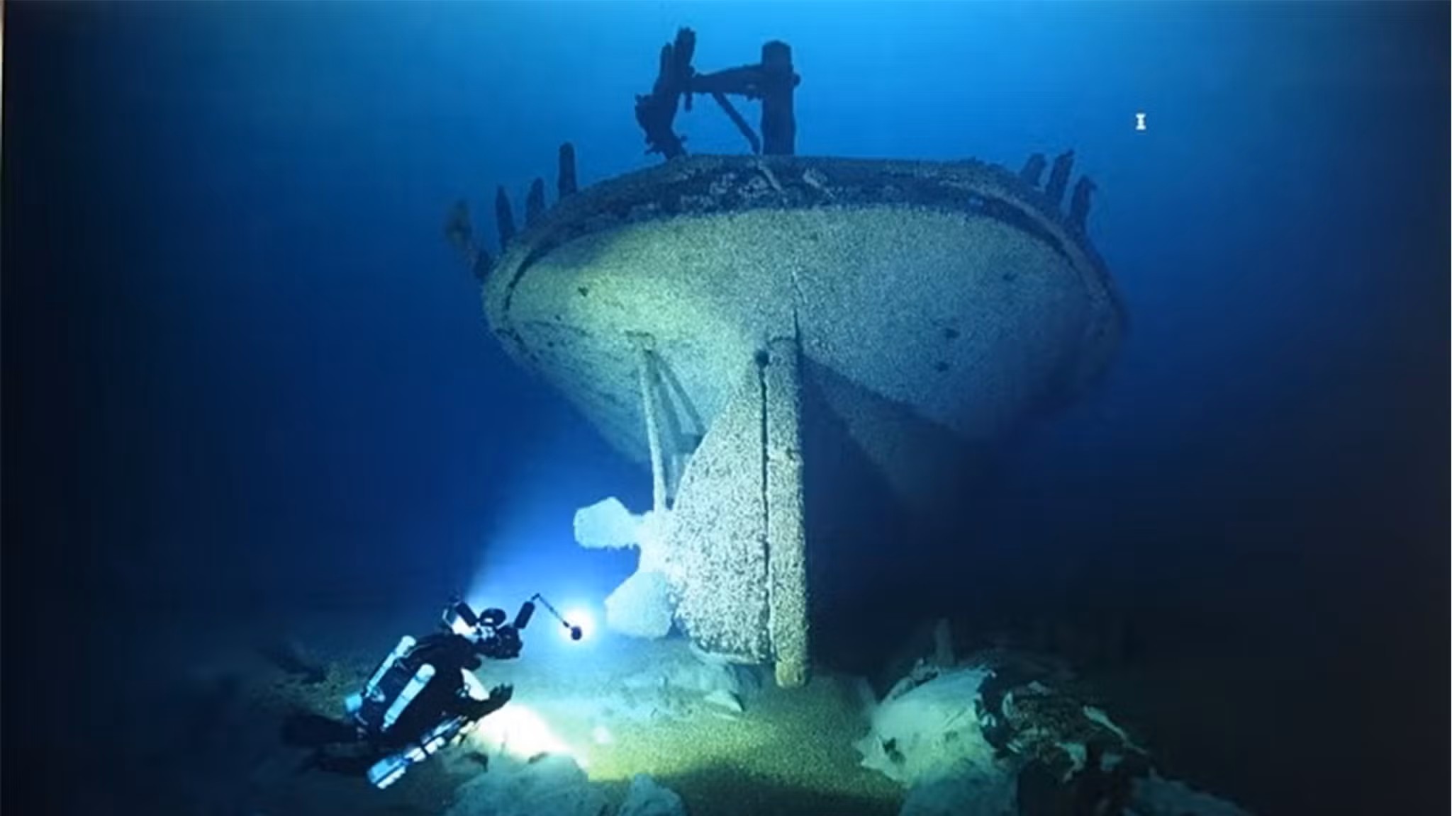 Shipwreck hunter discovers sunken 150-year-old luxury liner off the coast of Wisconsin