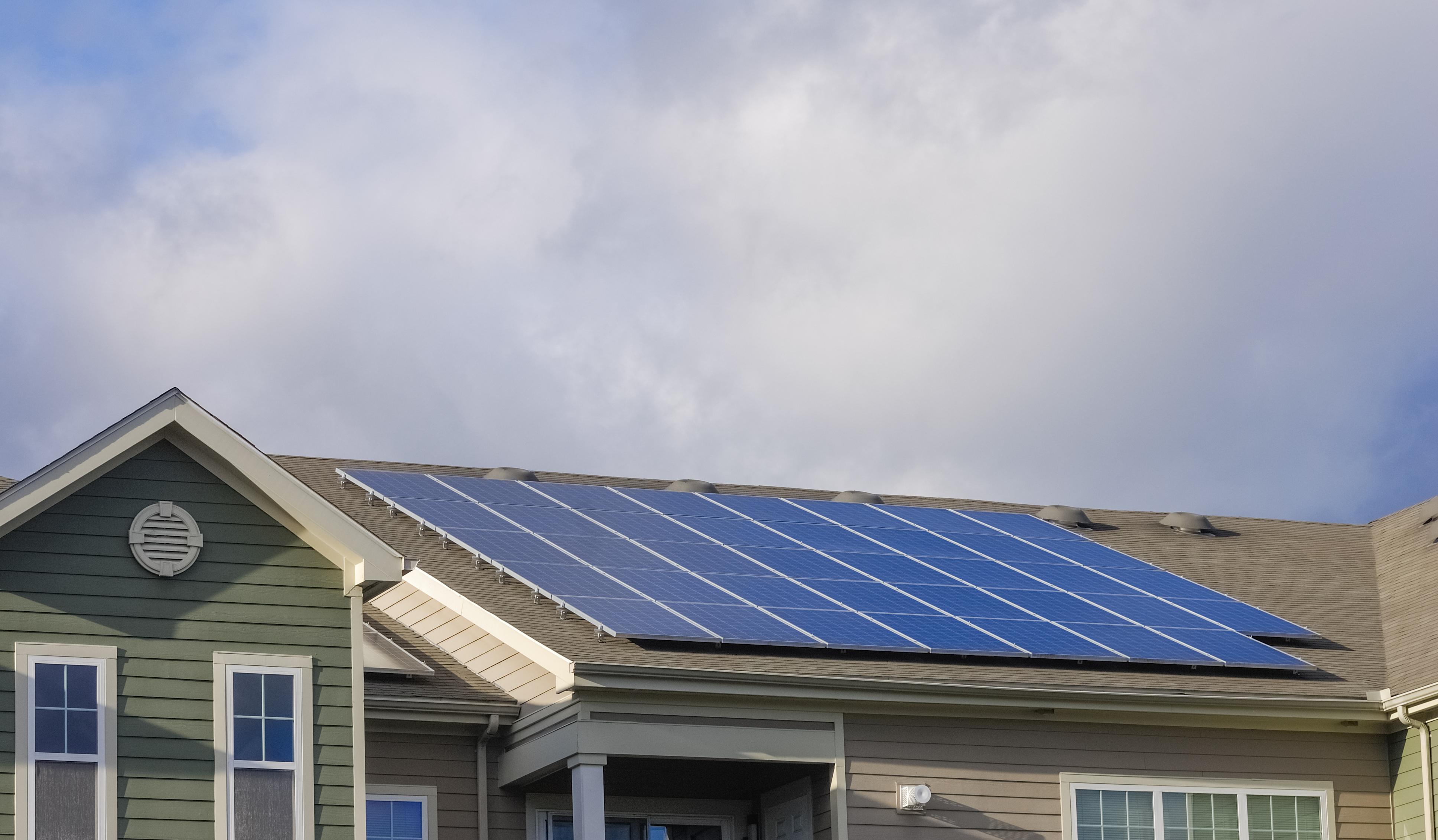 Residents across Michigan unite for solar discounts